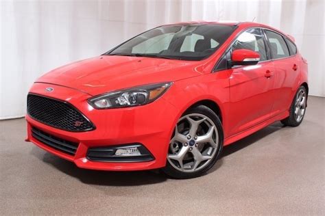 red ford focus for sale